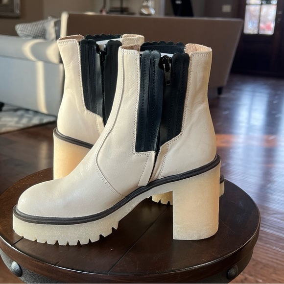 NIB $188 Free People James Chelsea White Boots 38.5 fits USA 8 or 8.5 Chunky NEW - Picture 14 of 17